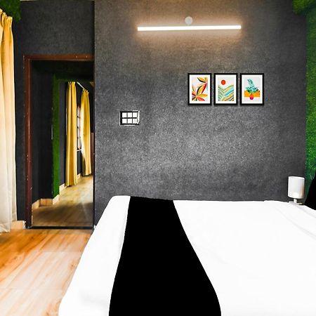 Super Hotel O Champasari Siliguri Formerly Four Fox Suits Panchanai Exterior foto